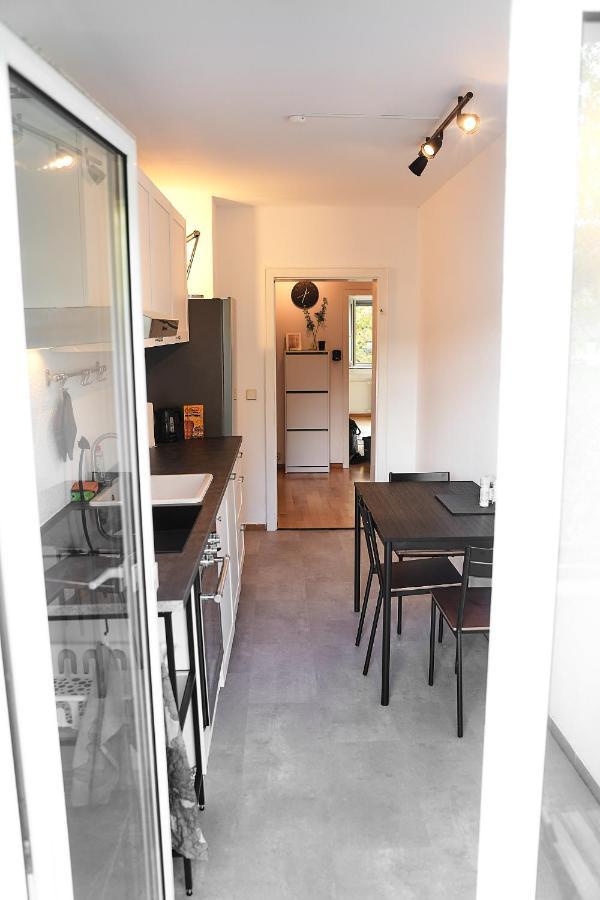 N2 Centrally Located 3-Room Apartment With Balcony Or Individual Rooms Karlsruhe Extérieur photo